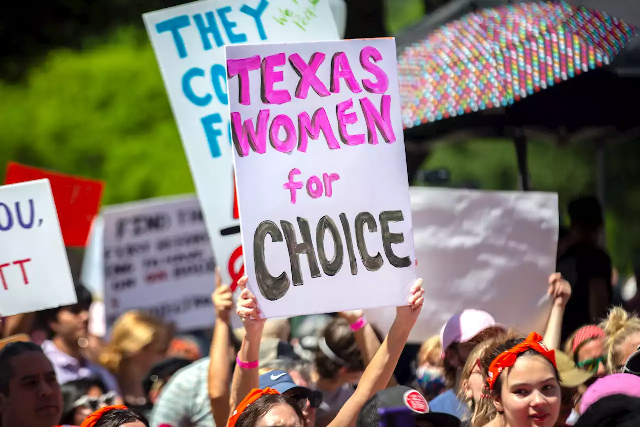 Texas saw spike in number of babies born after abortion ban, study says