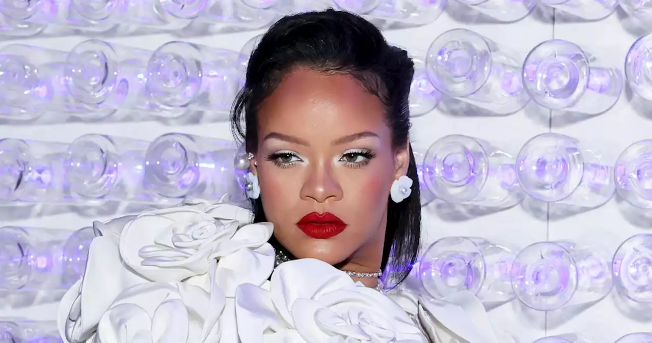 Rihanna Deals Yet Another Blow to Rihanna Fans With Celebratory Tweet