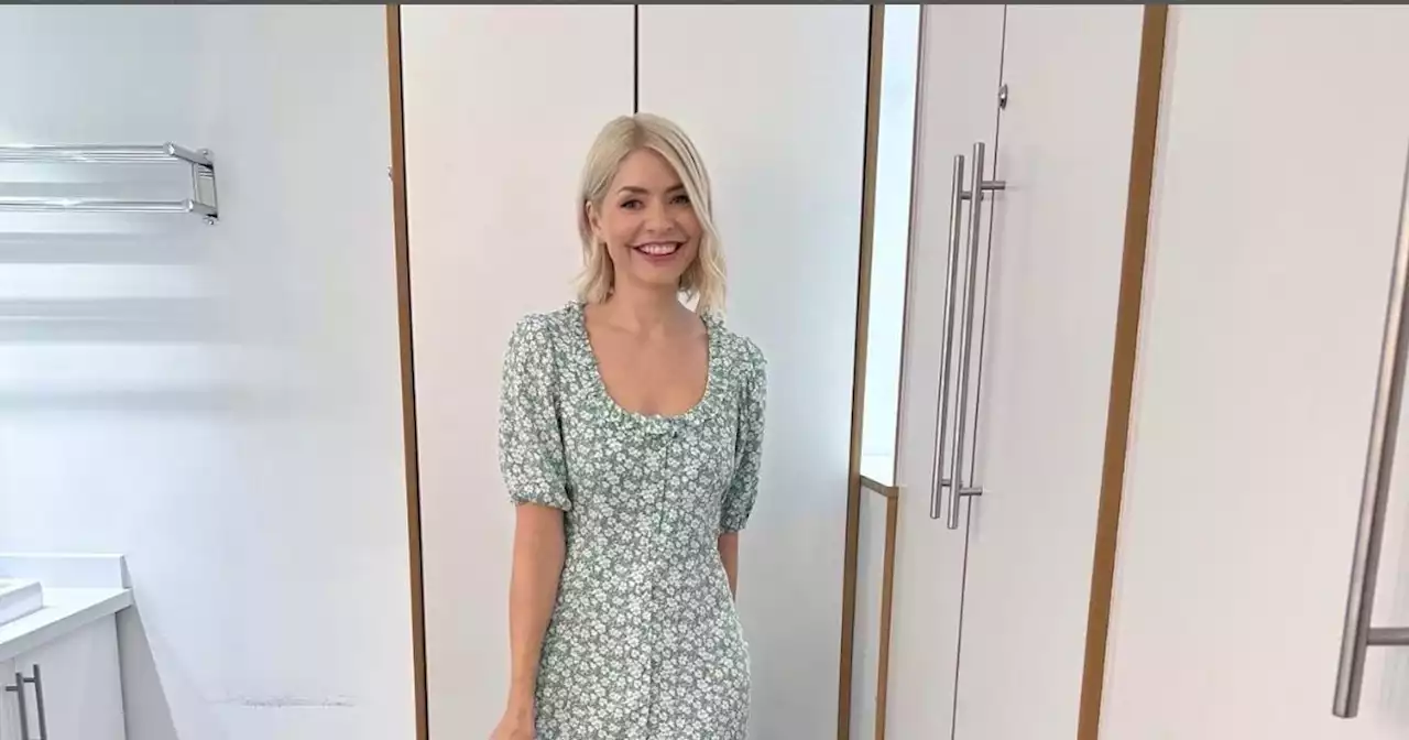 Holly Willoughby's clever perfume hack as fans share their love for the scent