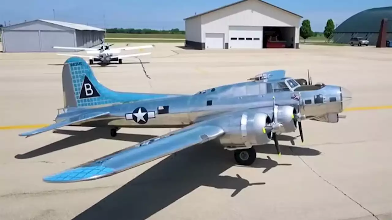 A Pilot Spent 17 Years Building a 1:3 Scale Replica of the B-17 Flying Fortress Bomber—and Yes, It Flies