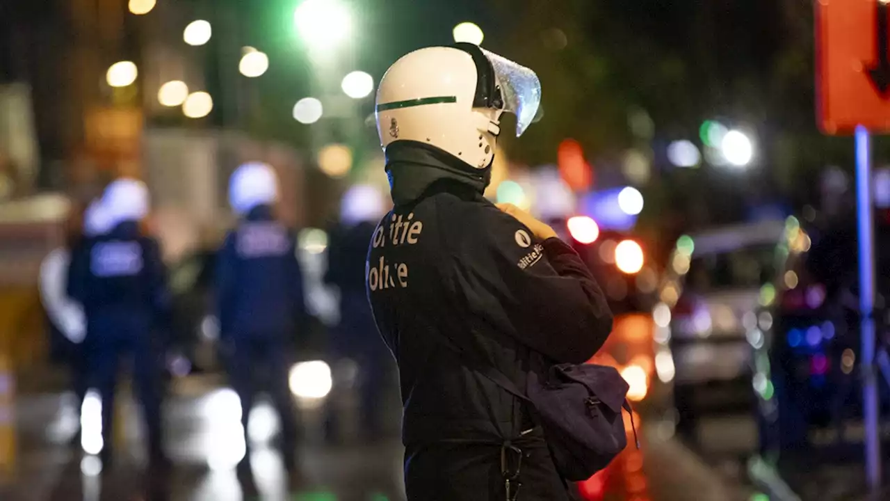 35 arrestations 'préventives' après des rassemblements près de la place Louise à Bruxelles