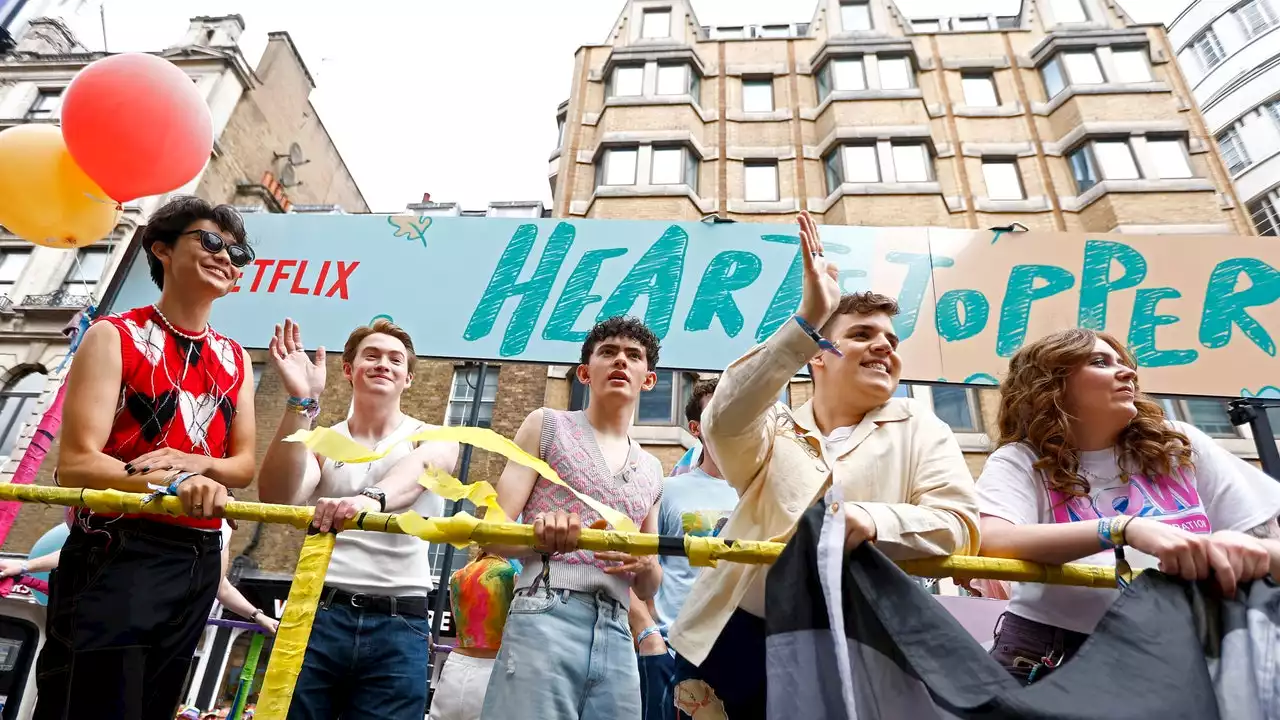 'Heartstopper' Cast Flips Off Anti-LGBTQ+ Protesters at Pride