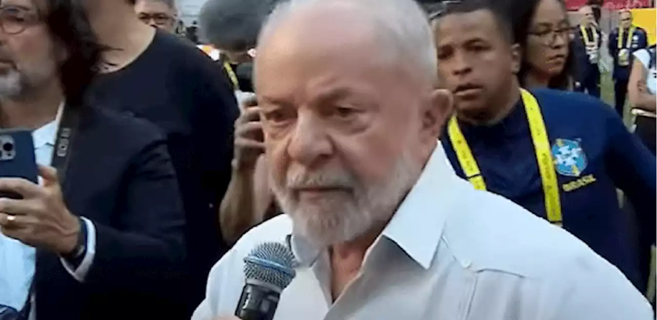 'Isso não é problema meu', diz Lula sobre inelegibilidade de Bolsonaro