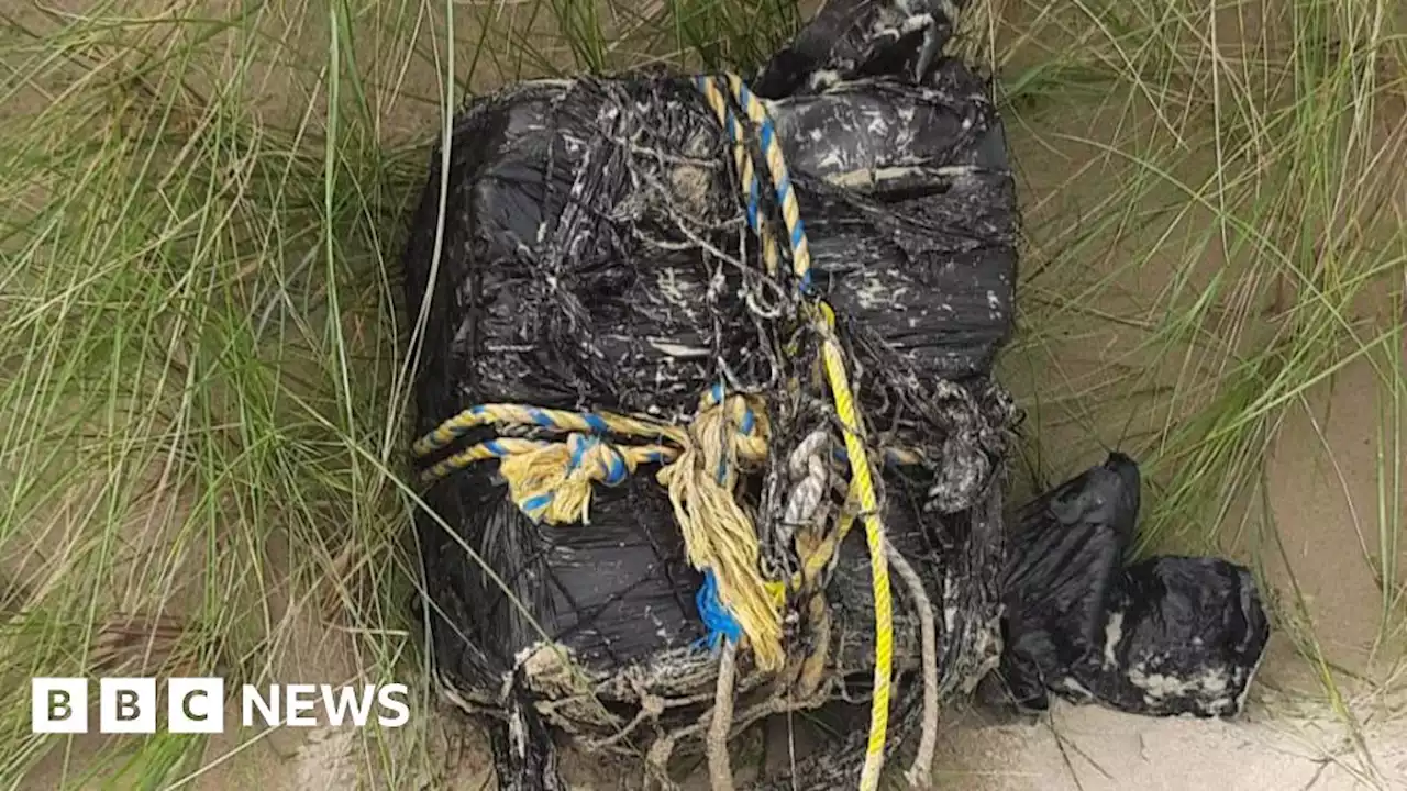 Cocaine believed to be in packages found on County Donegal beaches