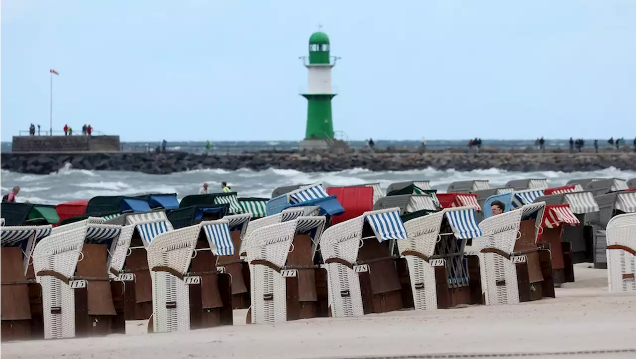 Ostsee: Drei Mädchen aus Berlin in Warnemünde vor dem Ertrinken gerettet