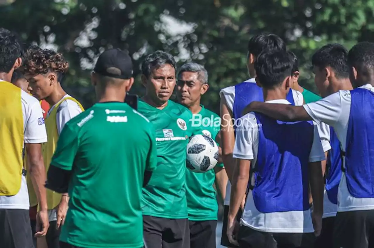 Update TC Timnas U-17 Indonesia - Bima Sakti Mulai Terapkan Degradasi, Pemain Postur Tinggi Tak Berarti Aman - Bolasport.com