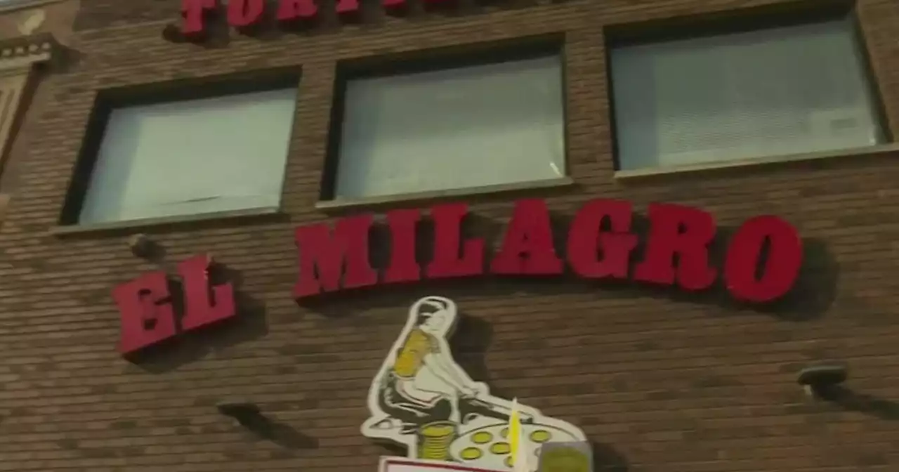 Employees discuss settlement with El Milagro tortilla factory in Little Village