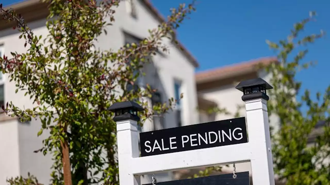 US home prices stay near record high, even as sales drop in June | CNN Business