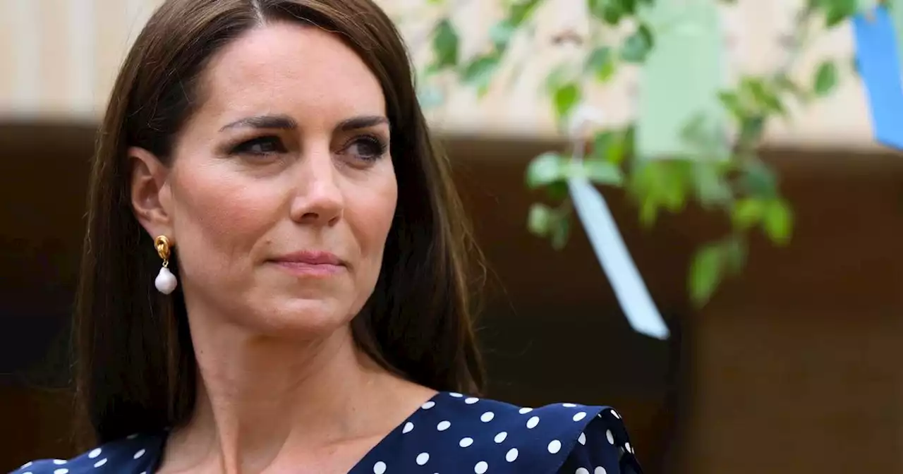 Kate Middleton sends Meghan 'clear message' to 'back off' as feud continues