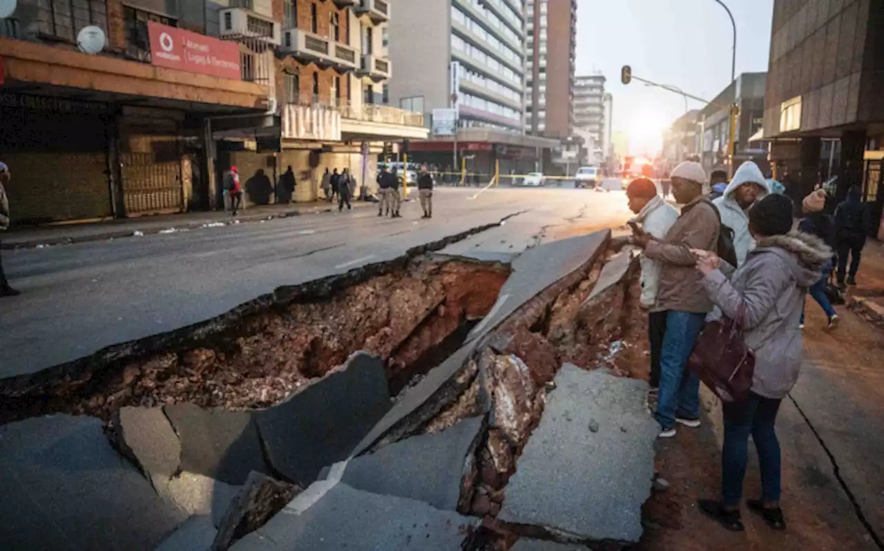 Labour Department to lead probe into Joburg CBD gas blast - Lesufi