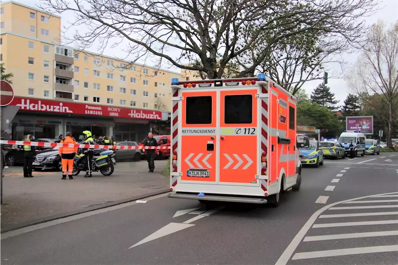 Unfall-Drama in Köln: Mercedes-Fahrer (92) erfasst zwei Frauen – jetzt sind beide tot