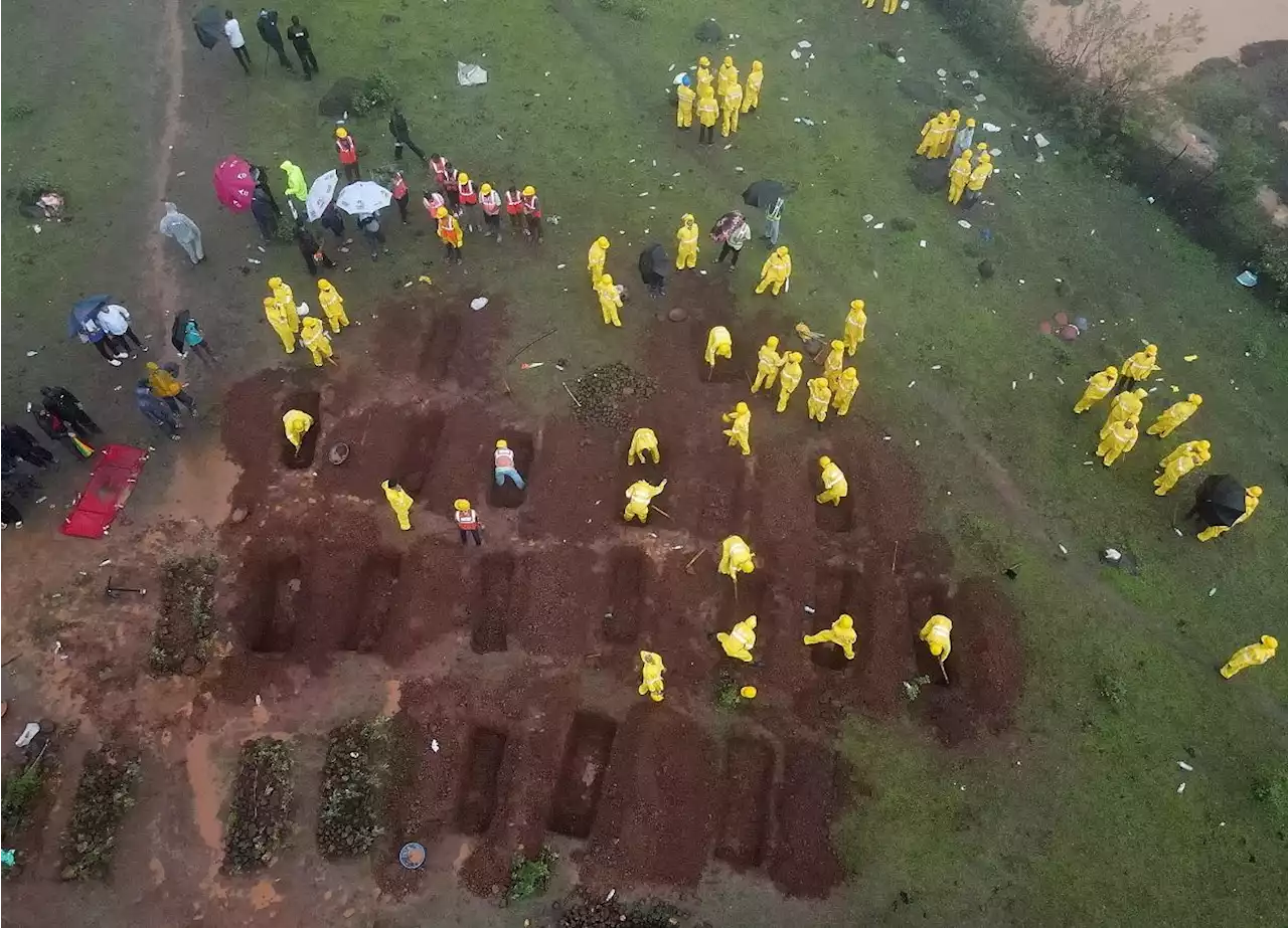 Indian landslide kills 16, rescue operations paused