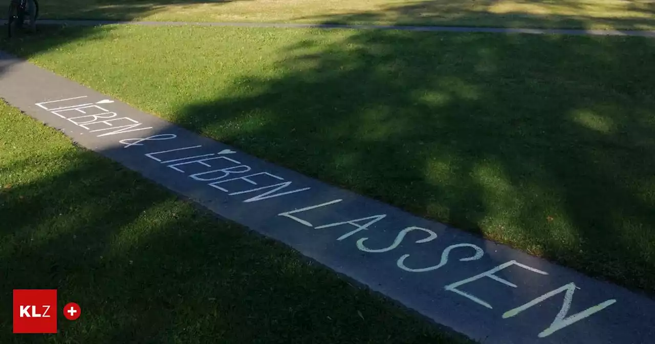 Bei religiösem Jugendtreffen - &quot;Queer ist gottgewollt&quot;: Unbekannte hinterließen Botschaften im Pöllauer Schlosspark