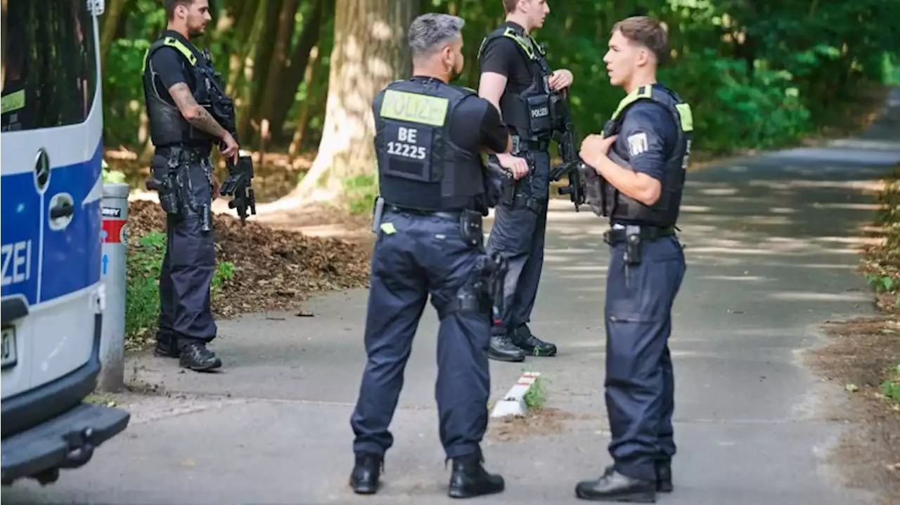 Polizei setzt Suche nach Raubtier in der Nacht fort