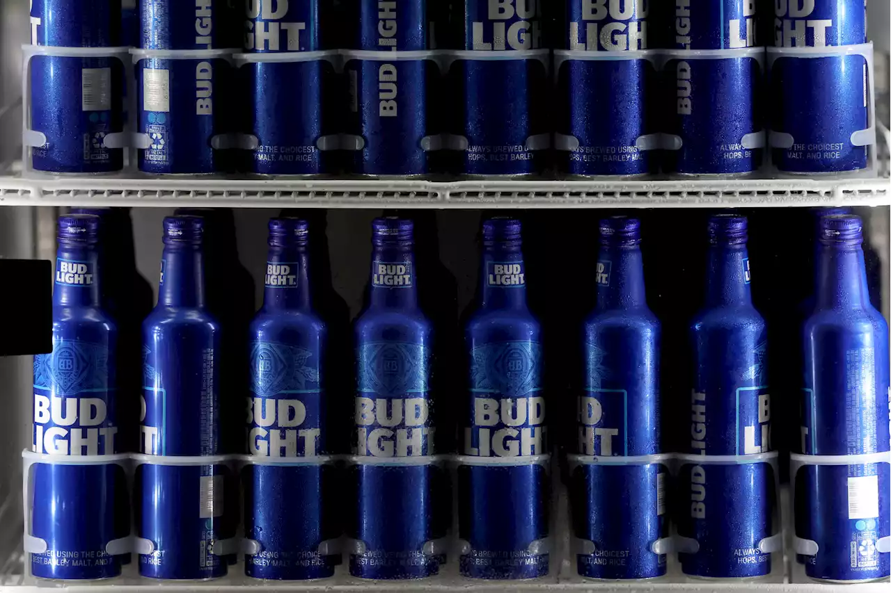 Bud Light's popularity in bars has collapsed