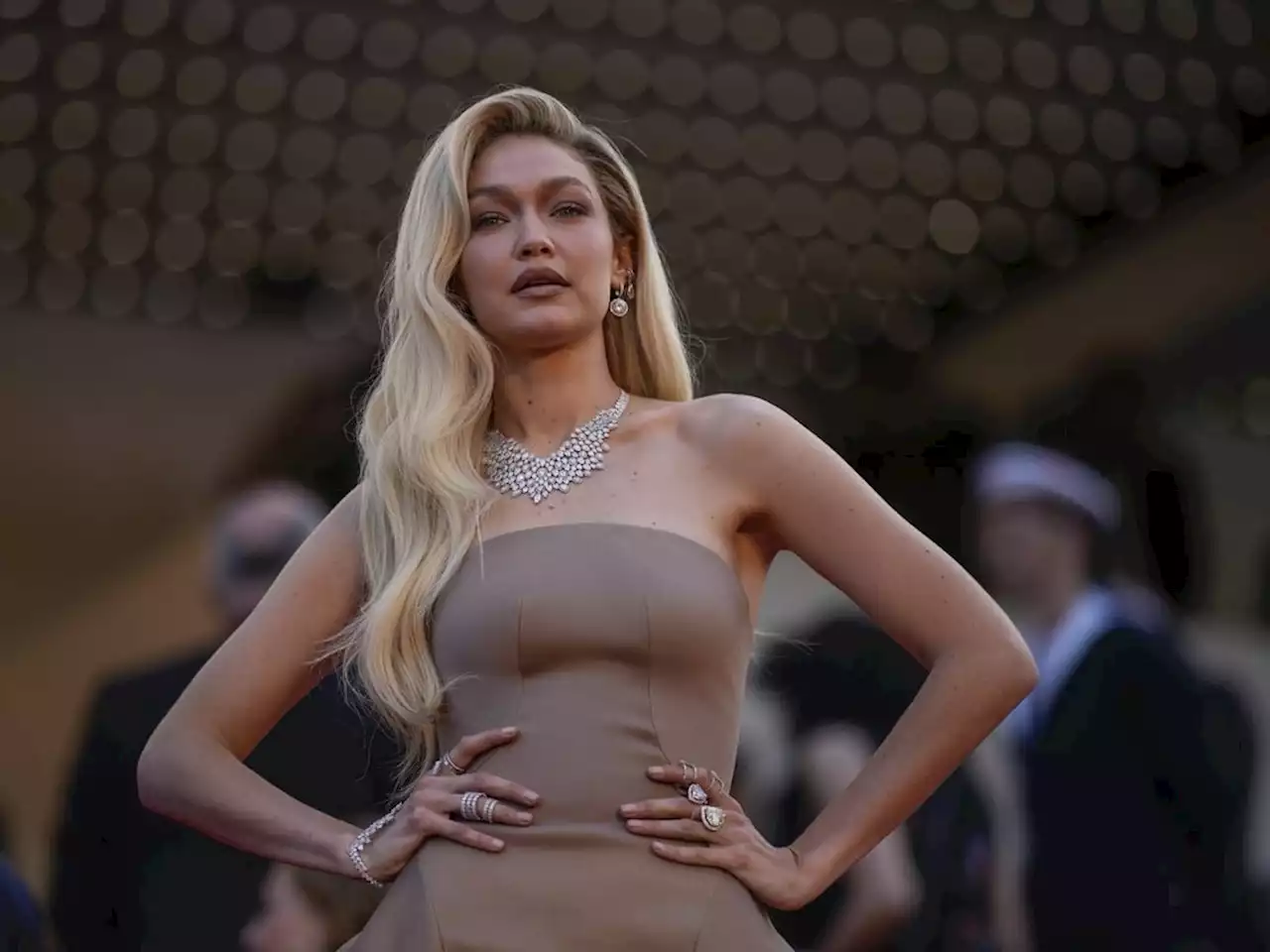 American model Gigi Hadid and friend don’t let marijuana arrest spoil Cayman Islands vacation