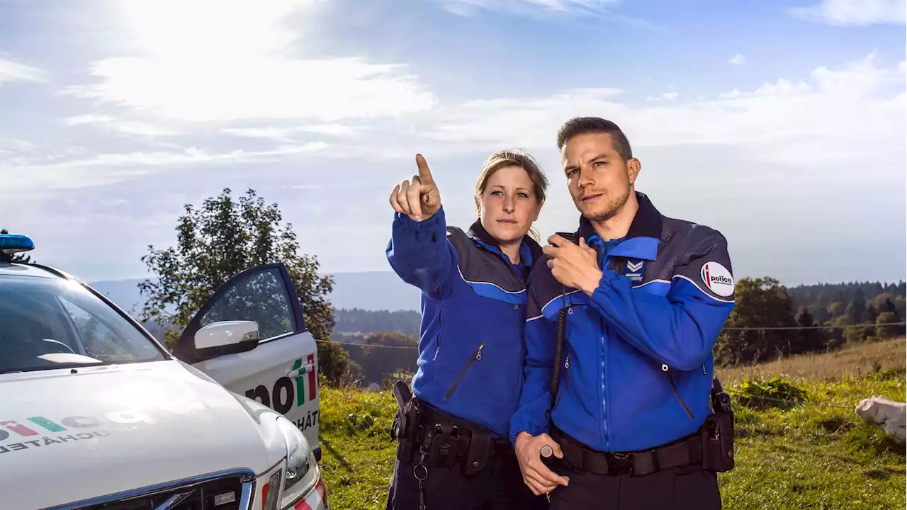 Kanton Neuenburg: Flächenbrände an Autobahn N20 und in Marin