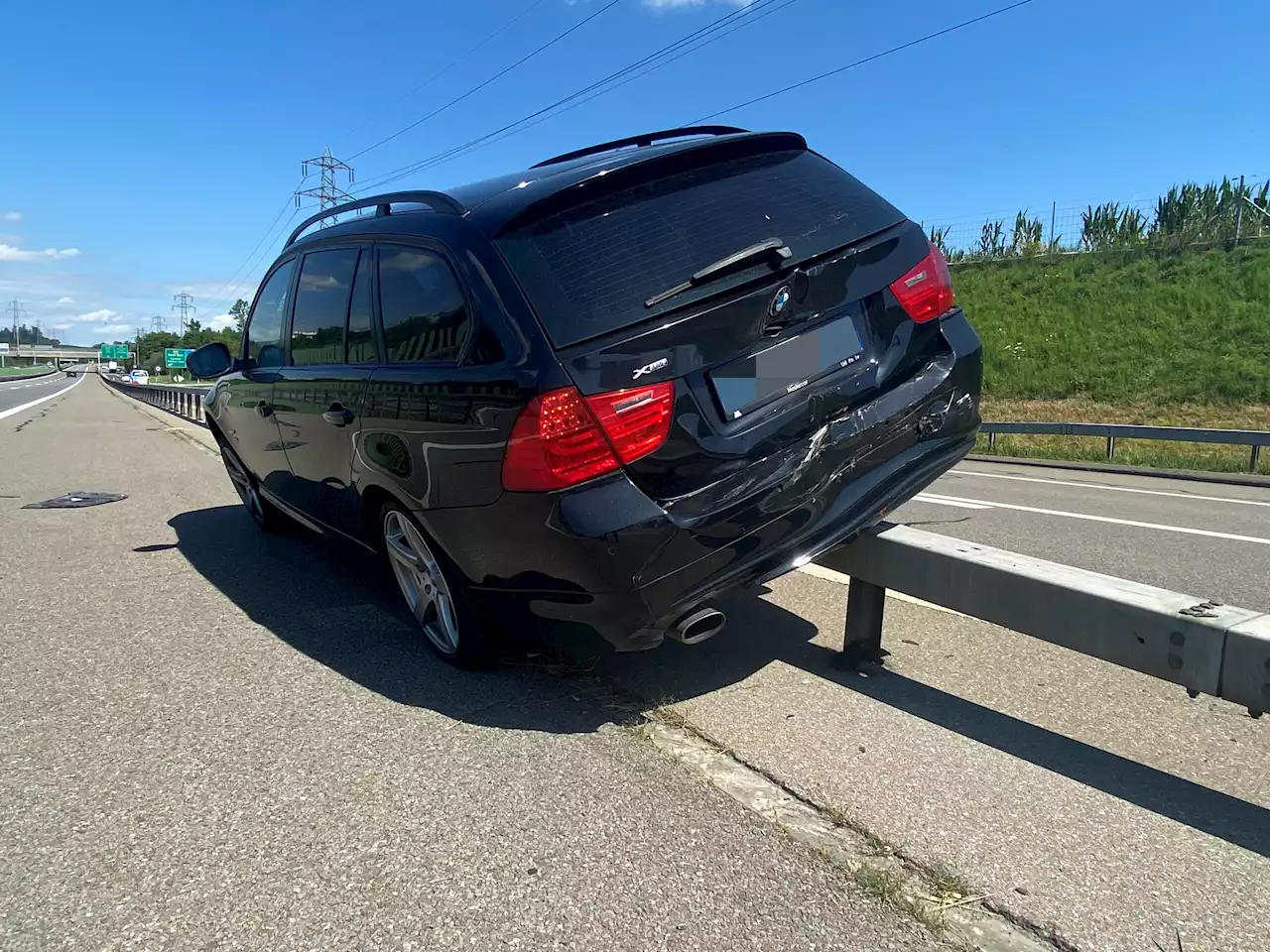 Risch Rotkreuz ZG / A4: Rendezvous mit der Leitplanke