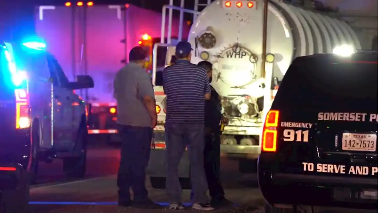 12 migrants located in stolen 18-wheeler near San Antonio