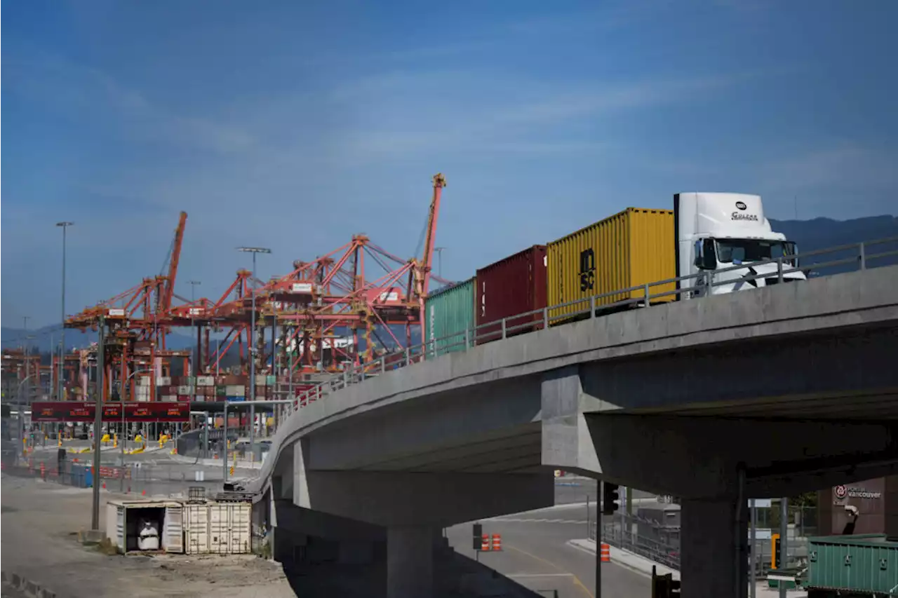 B.C. ports in limbo as union removes weekend strike notice - Terrace Standard