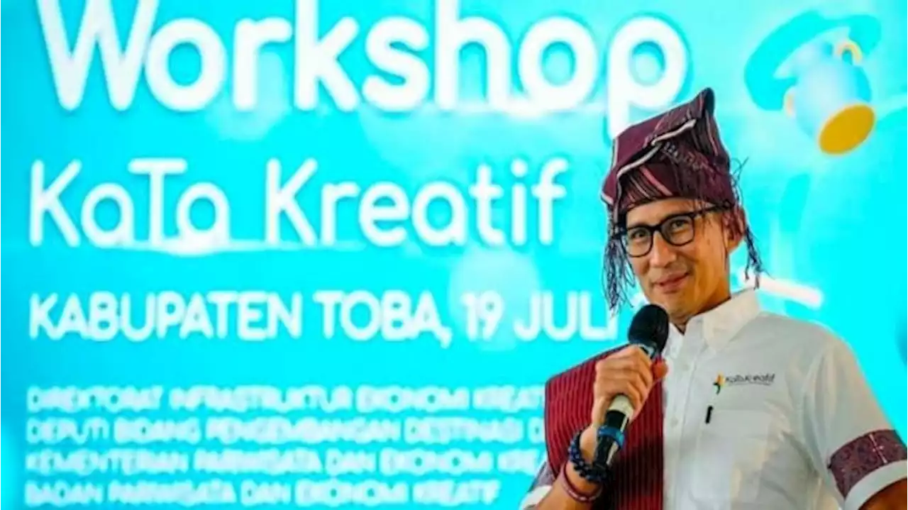 Sandiaga Heran saat Kunker ke Danau Toba: Baliho Ganjar Tidak Putus-putus