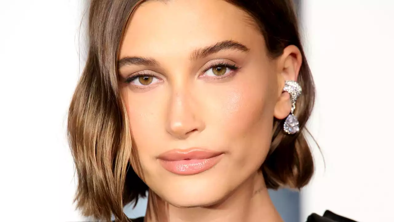 Hailey Bieber beweist: Für die Trendfrisur im Sommer 2023 brauchen Sie keine dicken Haare