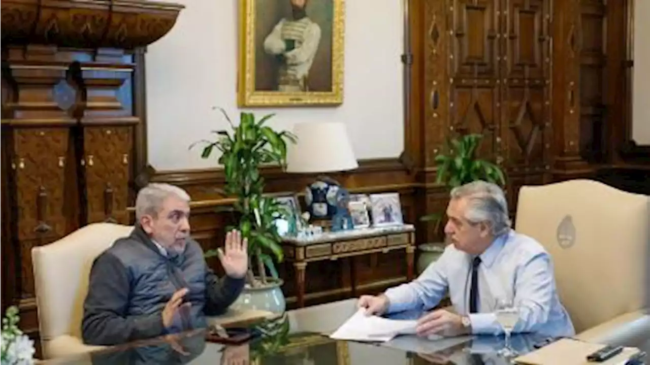 Fernández respaldó el operativo contra las 'cuevas' que venden dólares ilegales