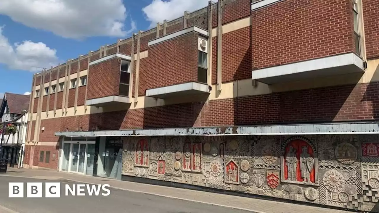 Calls for mural to stay on display in Gloucester after demolition