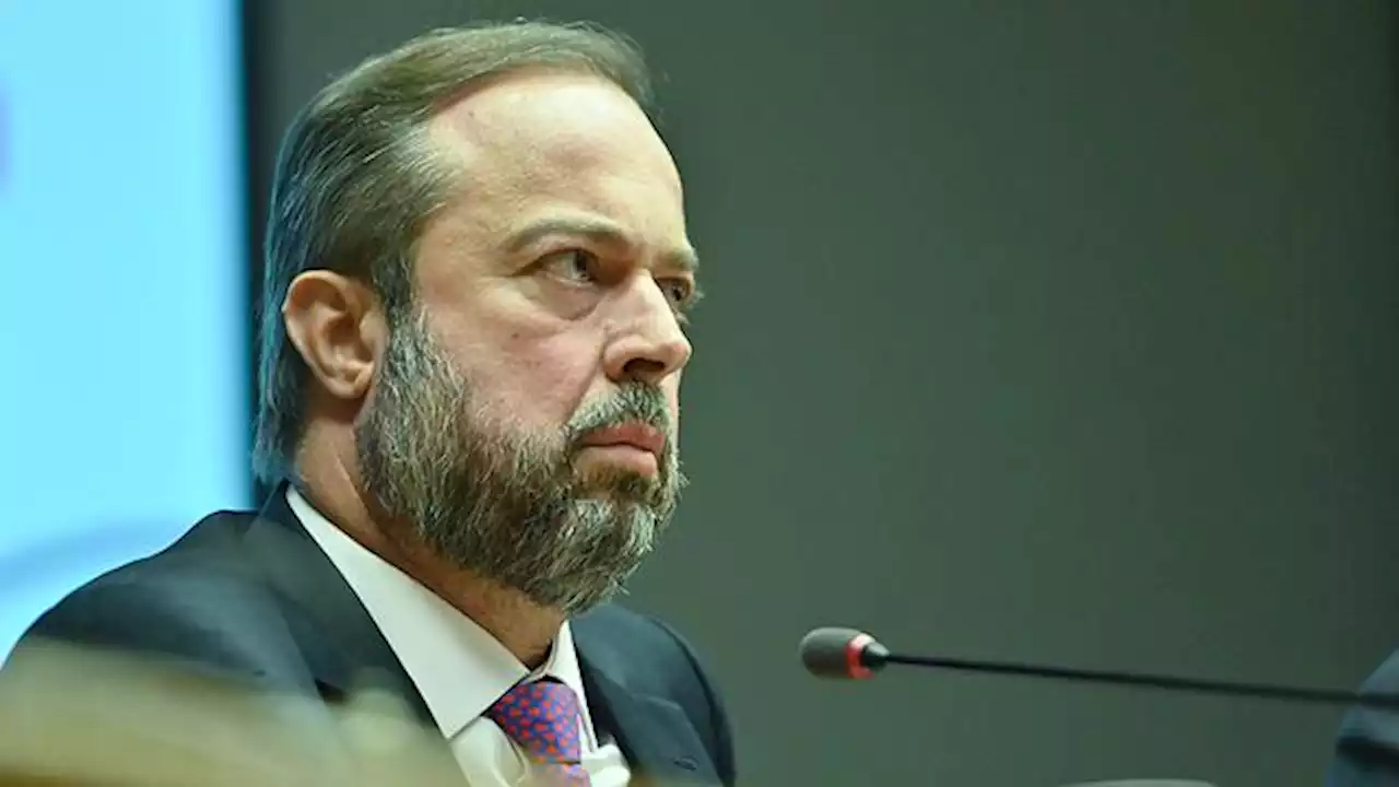 'Ainda precisamos do petróleo para reduzir as desigualdades sociais', diz Alexandre Silveira