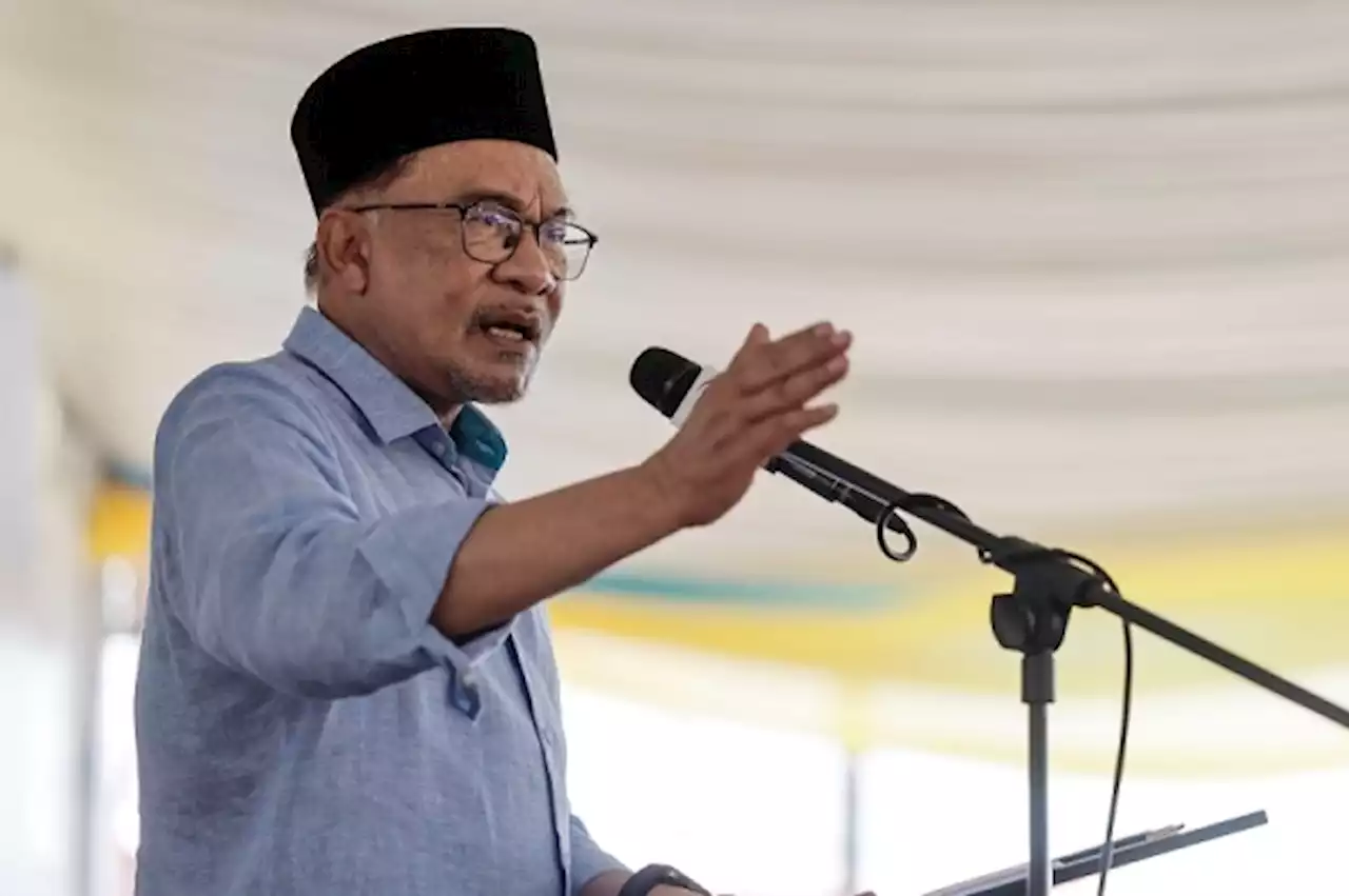 Anwar applauds UNHRC resolution against Quran burning in Sweden