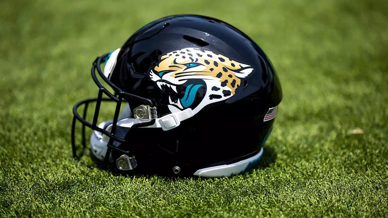 Kevin Maxen, Jaguars assistant strength coach, comes out as first openly gay male coach in NFL