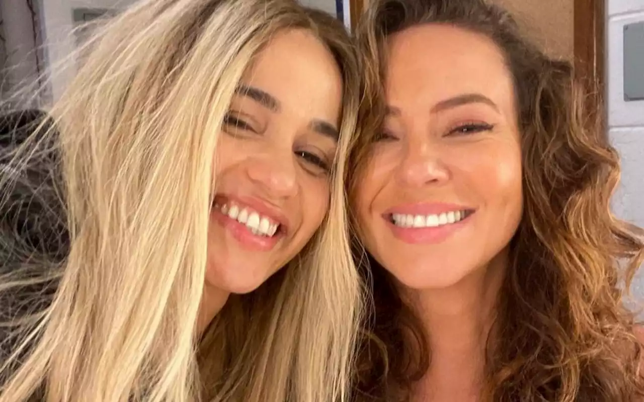 Nanda Costa celebra amizade com Paolla Oliveira após gravação de série | Celebridades | O Dia