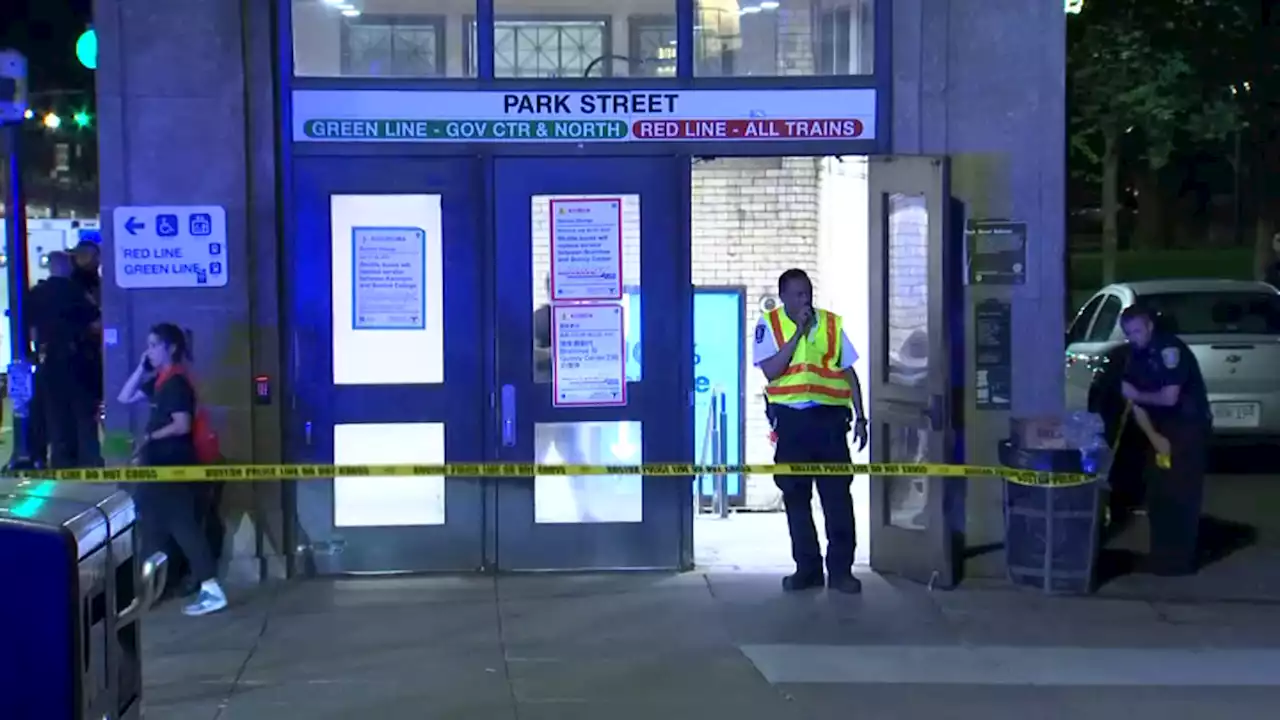 Woman seriously hurt after being stabbed on Boston Common, walking into Park Street station