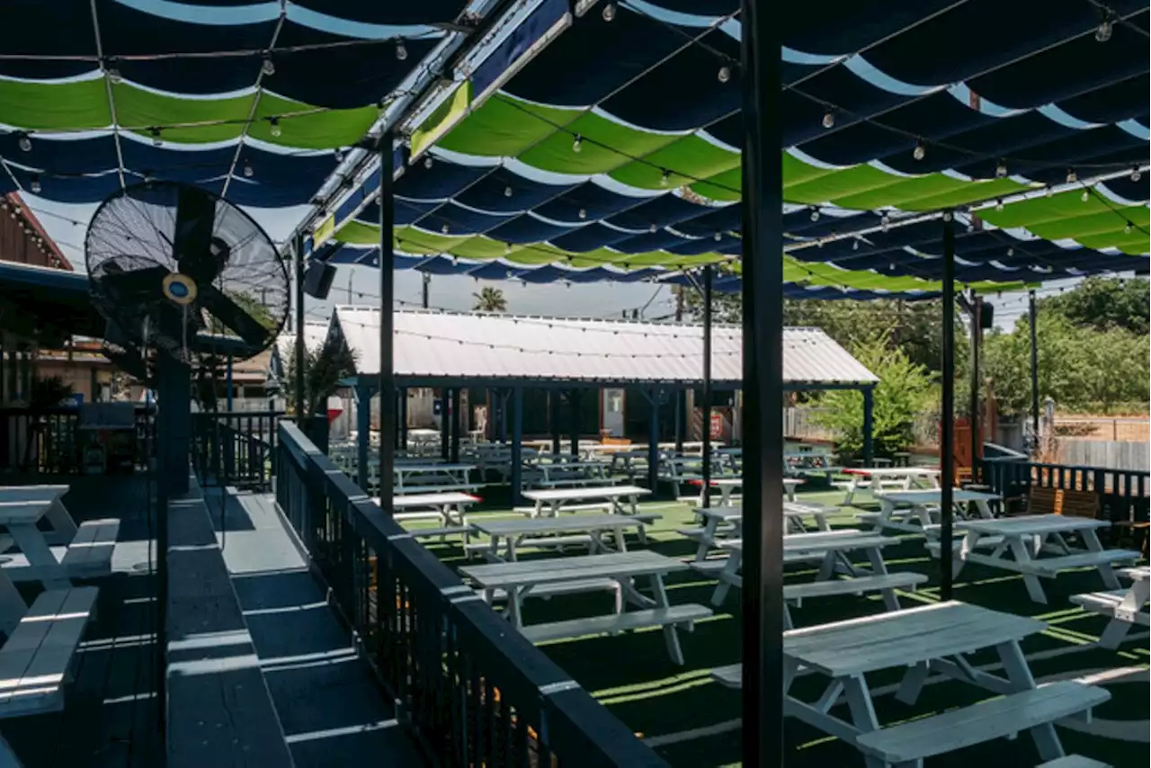 San Antonio pizza spot Backyard on Broadway debuts outdoor upgrades, 50% off pizza deal