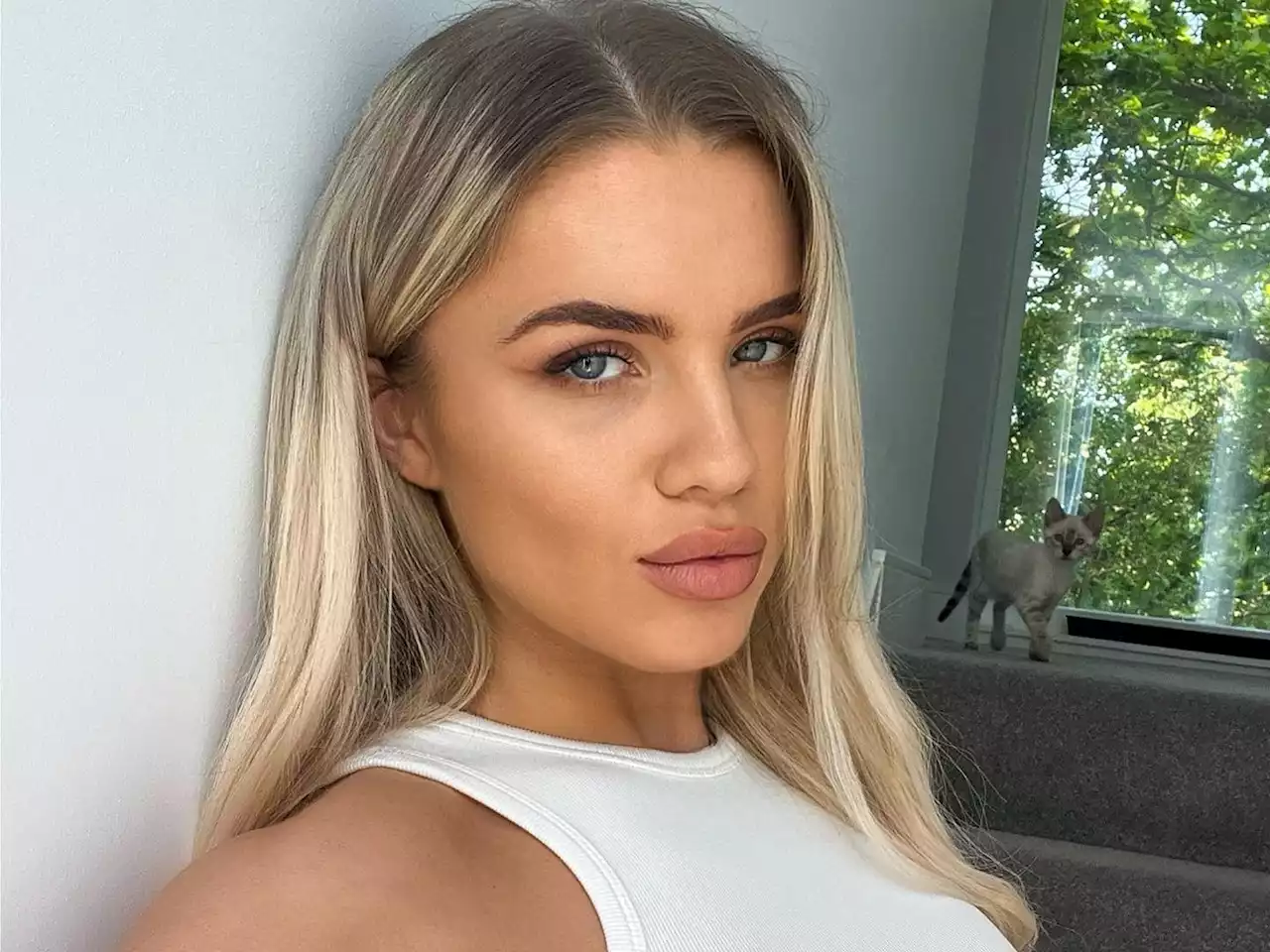 OnlyFans star who flashed breasts banned from boxing final -- or was she?