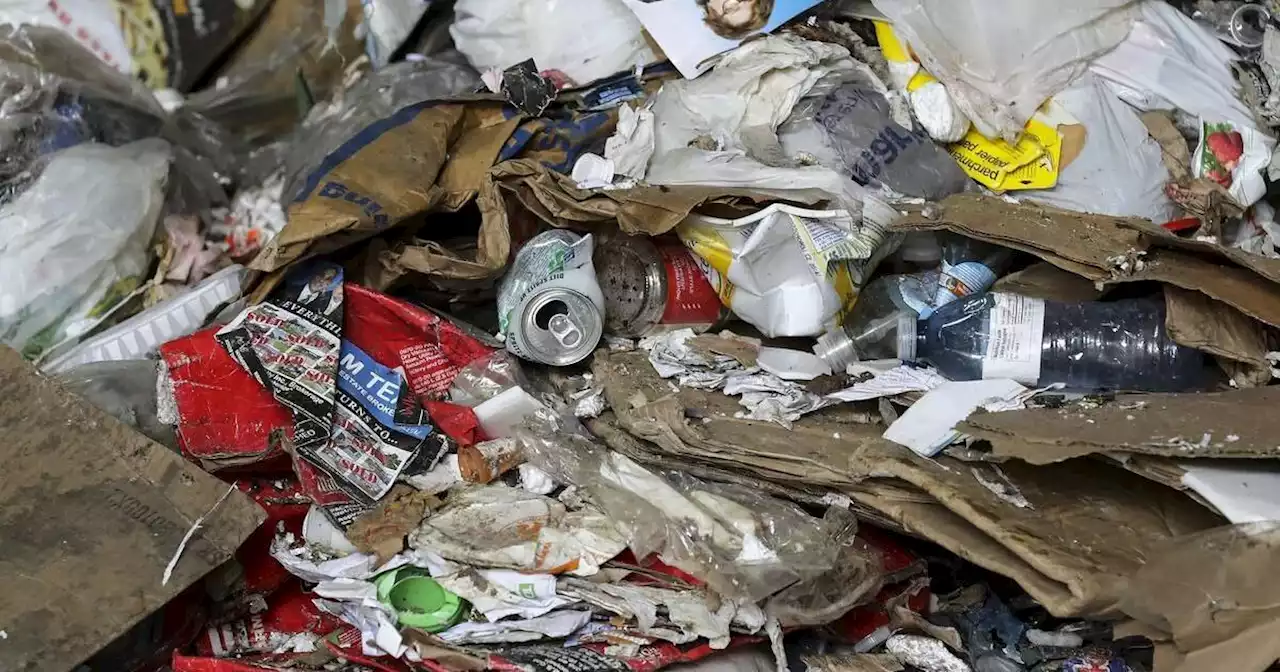 Ontario ‘pop can tax’ program halted as province revisits recycling plans