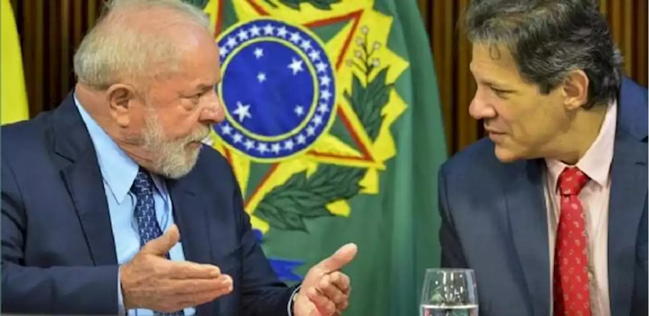 Lula desiste de venda de blindados para Argentina, diz jornal