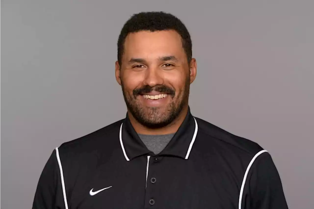 Jaguars associate strength coach Kevin Maxen comes out as gay in a first for US-based pro leagues