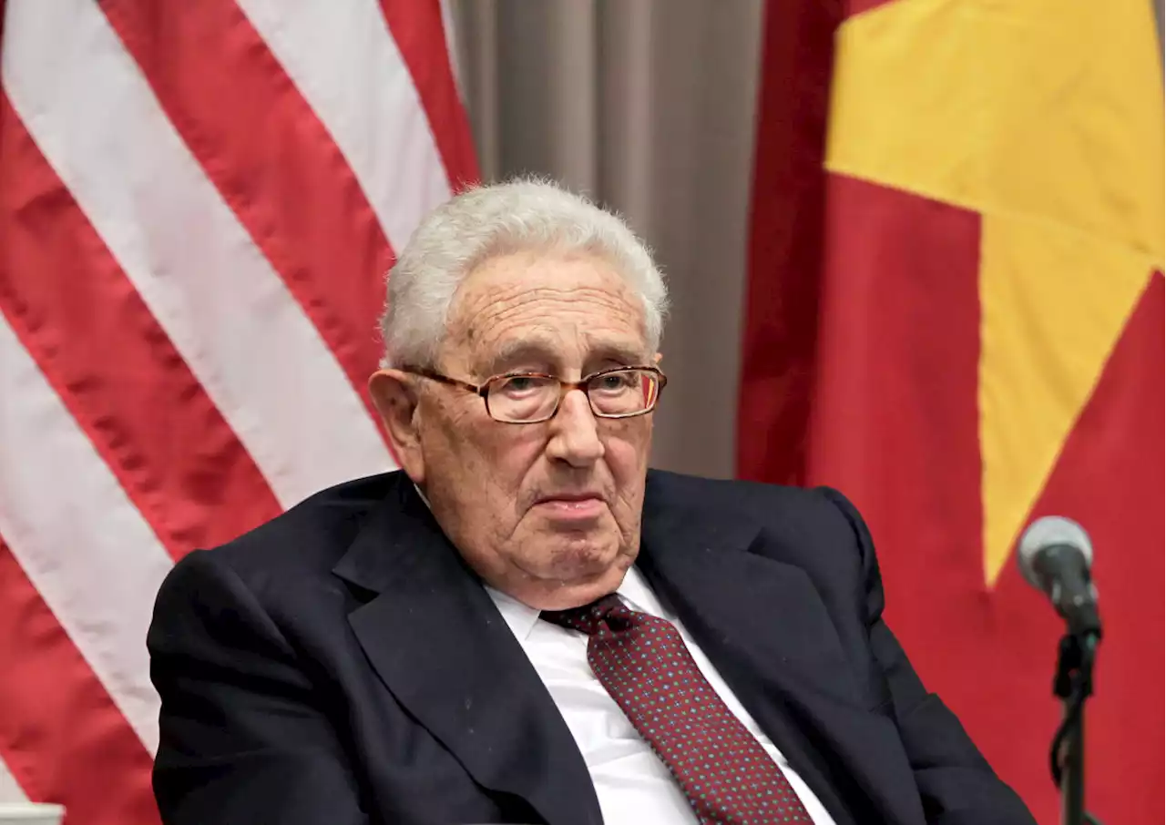 Frustrated by Biden, China Courts ‘Old Friends’ Like Kissinger