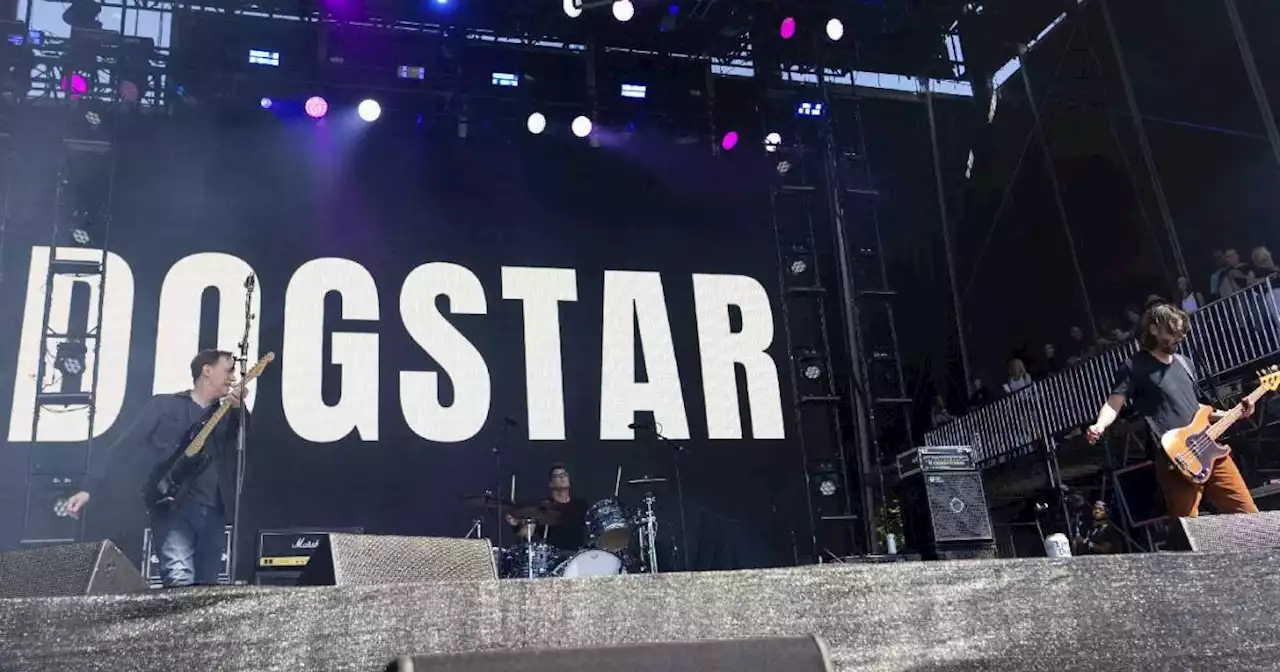 See Keanu Reeves perform with his band ‘Dogstar’ in Phoenix this summer