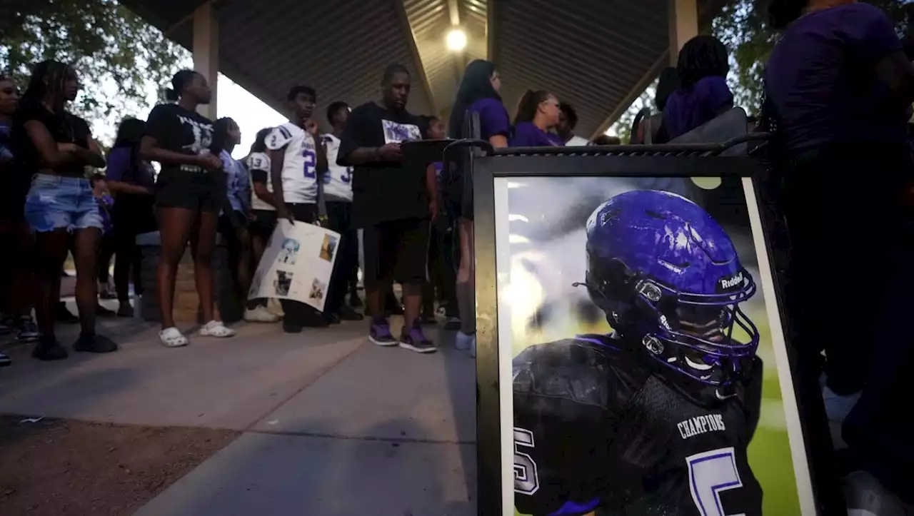 Hundreds attend vigil for Cesar Chavez High School student found dead in Show Low Lake