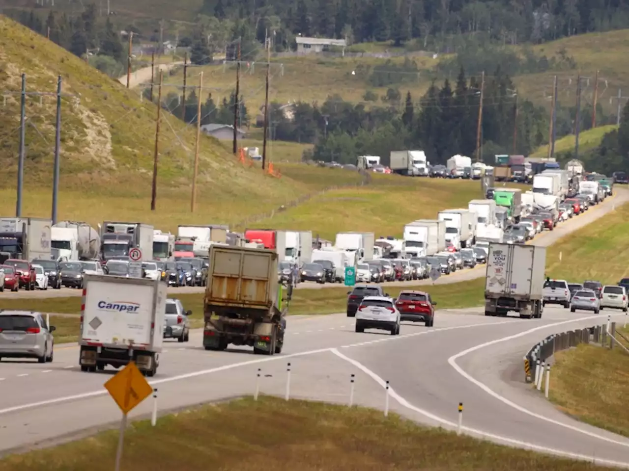 Advocate warns of 'domino effect' in Alberta with auto insurance company's looming exit