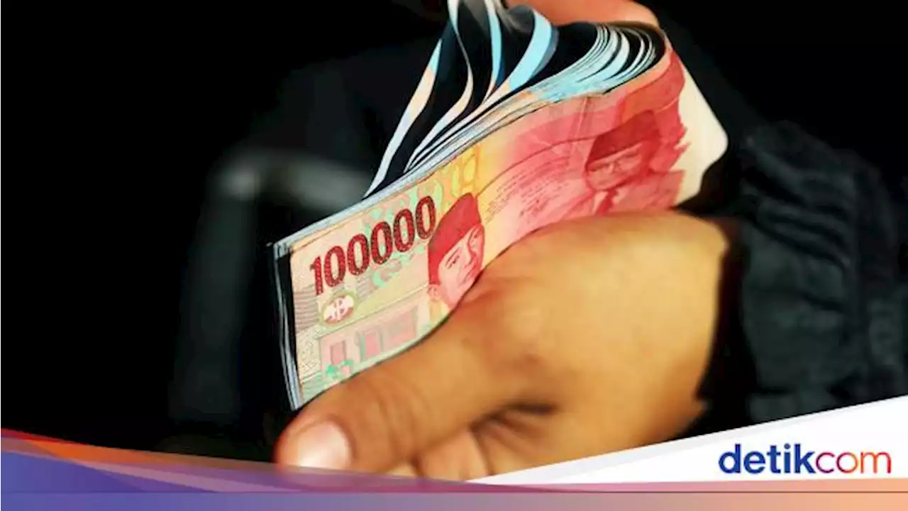 Buruh Minta Upah Minimum 2024 Naik 15%, Ini Respons Kemnaker