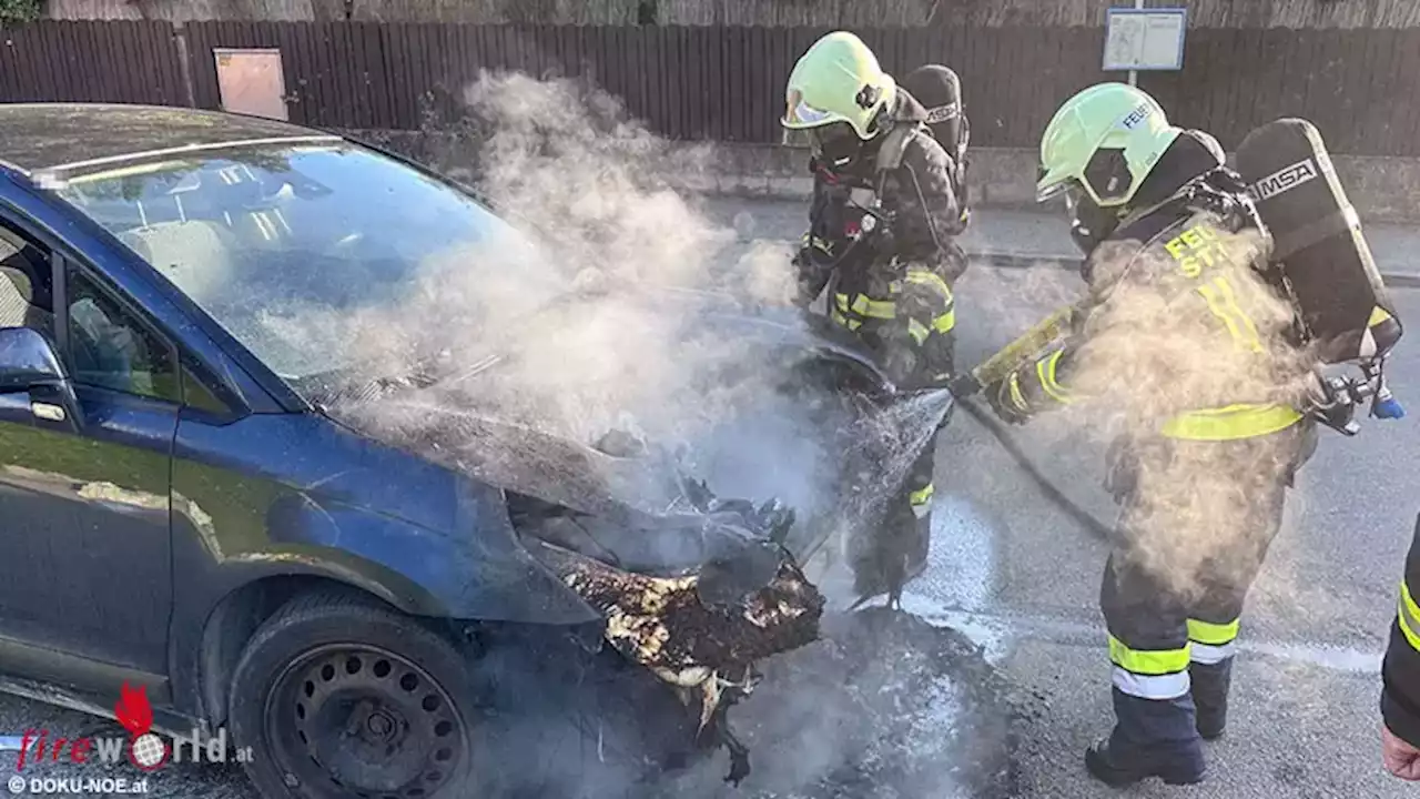 Nö: Fw-Mann und Supermarktmitarbeiter bekämpfen Autobrand in St. Pölten