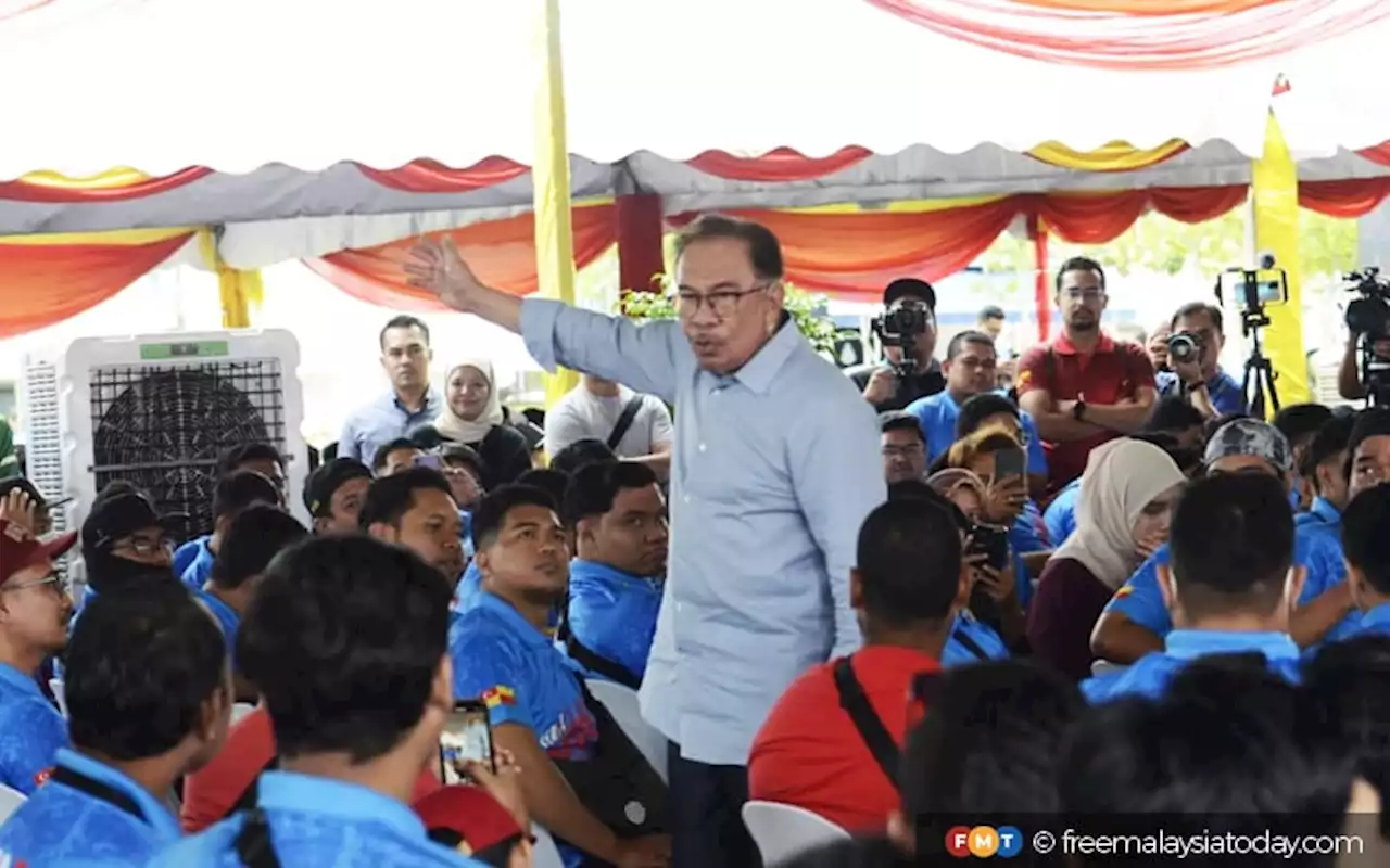 We will listen to your problems, Anwar tells p-hailing riders