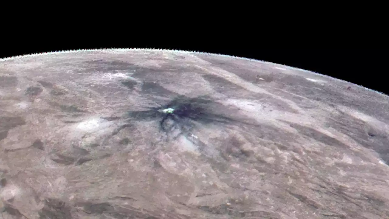 New James Webb analysis of Ganymede sheds light on the icy moon's unique surface