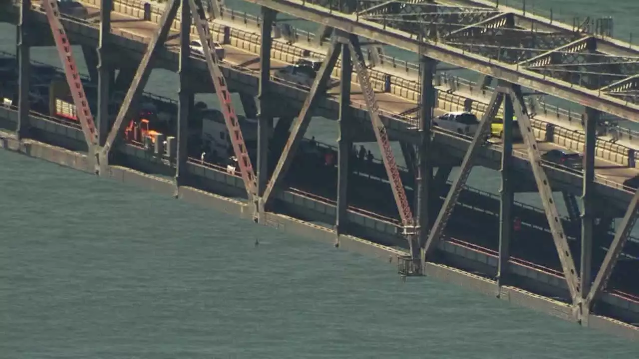 Lanes blocked on Richmond-San Rafael Bridge