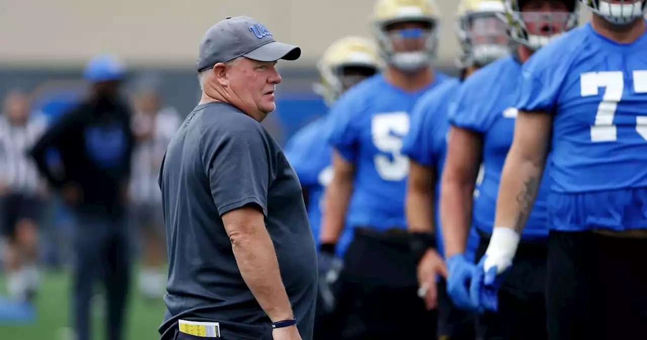 Chip Kelly says he won't be blinded by stars in picking UCLA's next quarterback