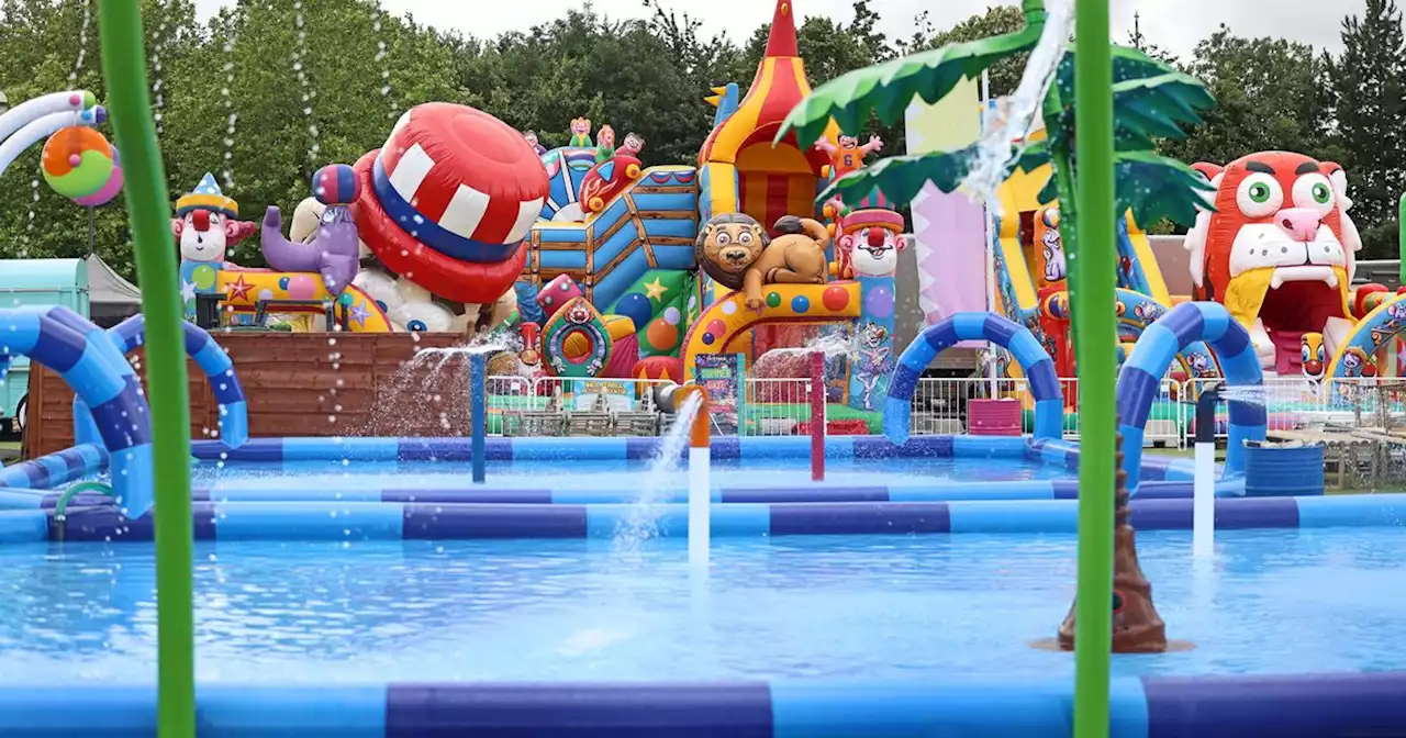 Splash park and giant beach open at The Trafford Centre for Summer Daze event