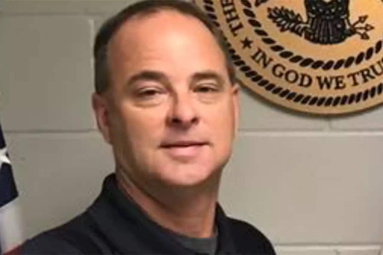 Mississippi Sheriff Eddie Scott forced inmate to have sex on hog farm, retaliated against women who accused him of sexual misconduct: report